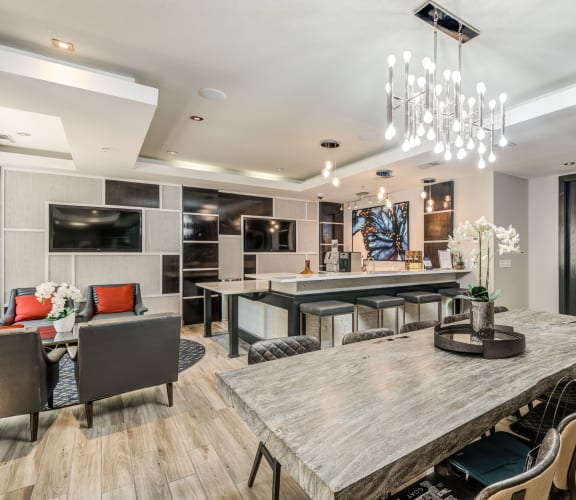 Discover Luxury Carlyle Apartments Upscale Living